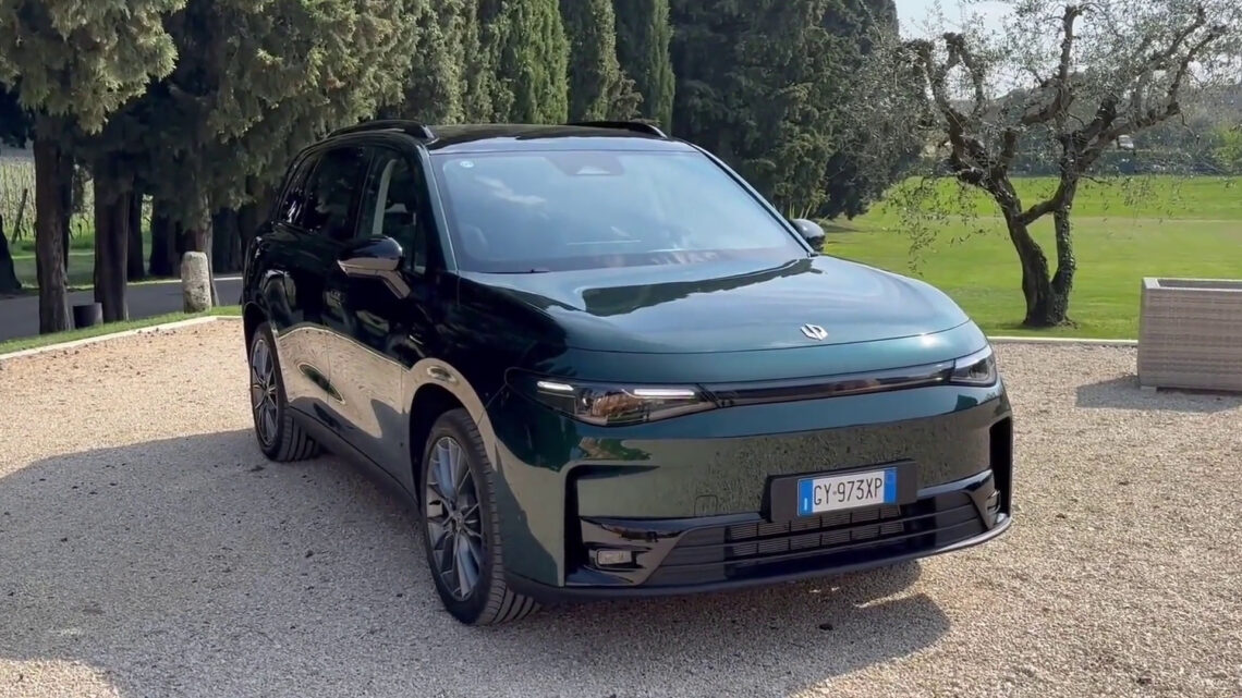 Leapmotor C10, due motori e un’autonomia di 950 chilometri Leapmotor C10, due motori e un’autonomia di 950 chilometri