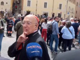 Migliaia di fedeli in fila per l’ultimo saluto a Papa Francesco