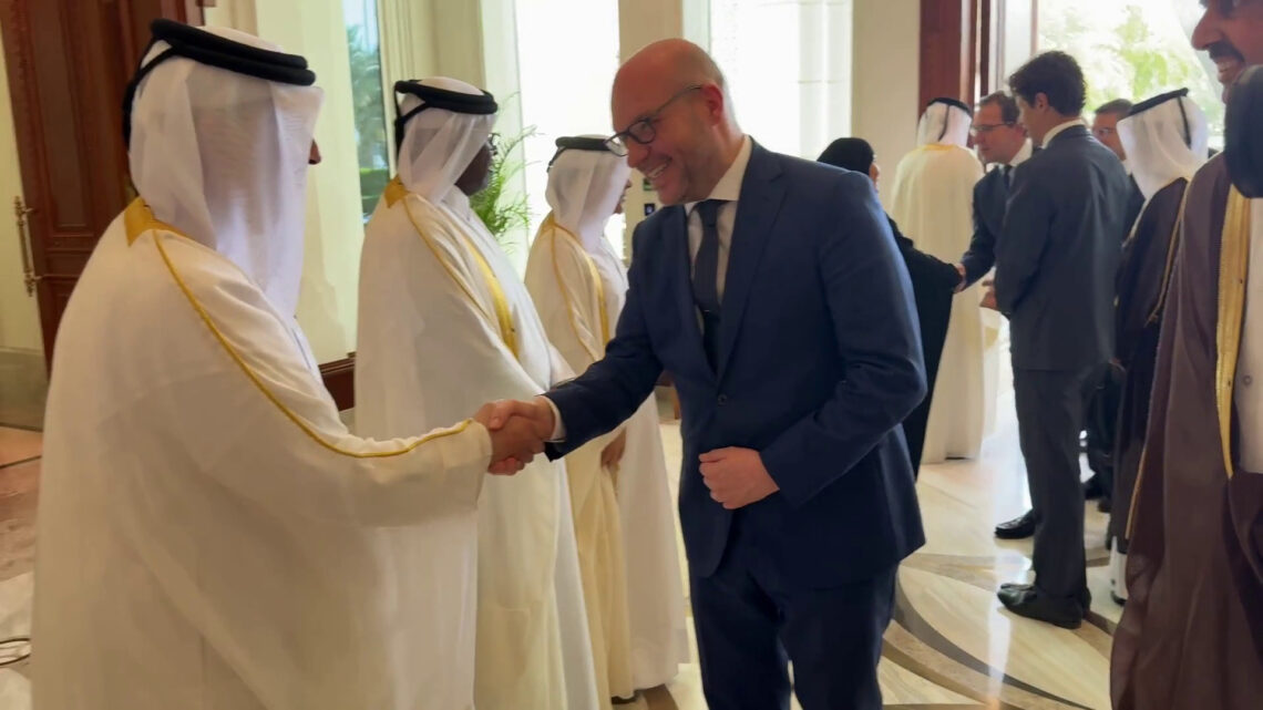 Fontana in Qatar, incontro con lo speaker dello Shura Council Fontana in Qatar, incontro con lo speaker dello Shura Council
