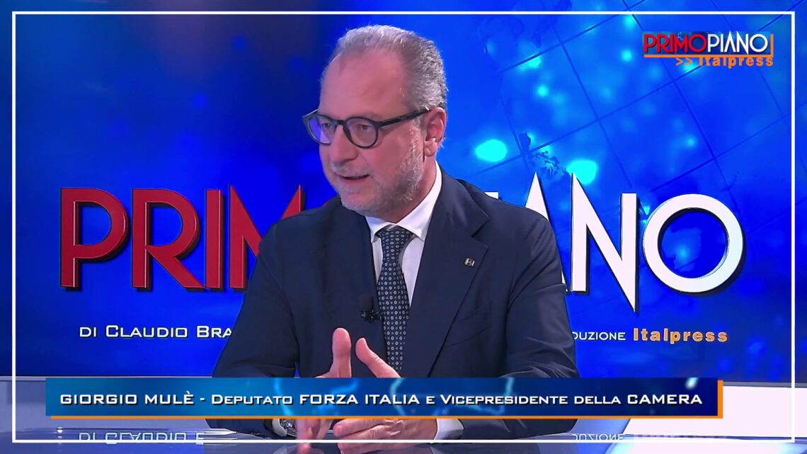 Difesa, Mulè “Maggioranza compatta ha dato mandato forte al Governo” Difesa, Mulè “Maggioranza compatta ha dato mandato forte al Governo”