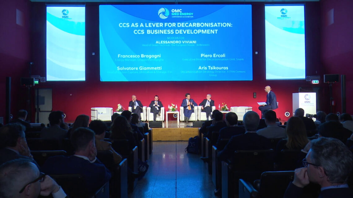 Eni, a Ravenna un hub per lo stoccaggio del carbonio Eni, a Ravenna un hub per lo stoccaggio del carbonio