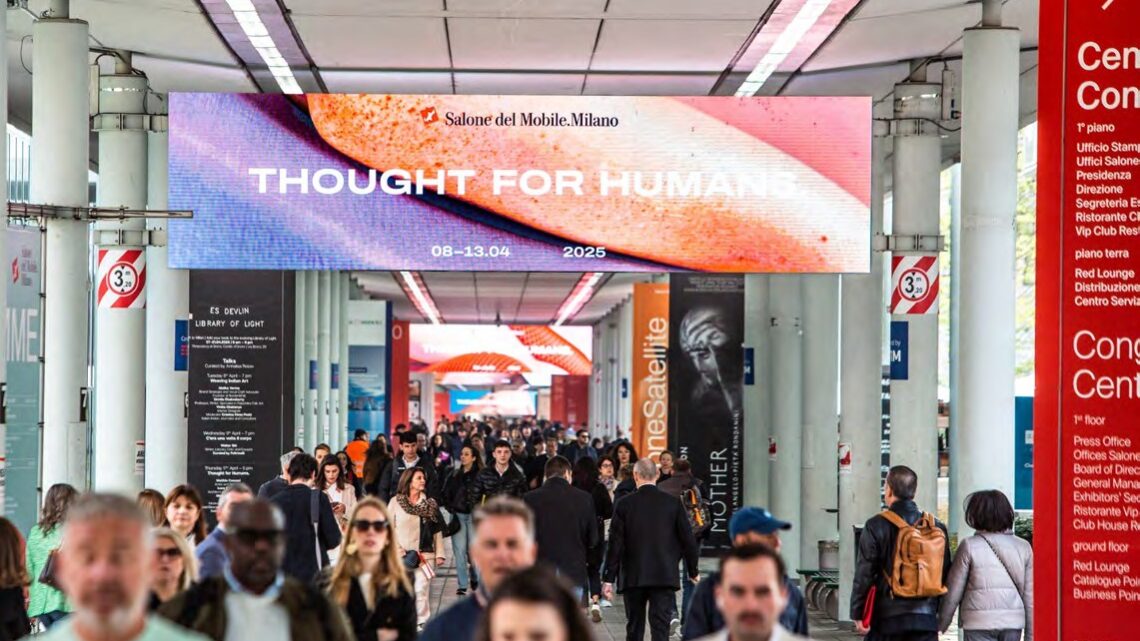 Il Salone del Mobile brilla nonostante le incertezze globali: 302.548 presenze e record di operatori esteri (68%) Il Salone del Mobile brilla nonostante le incertezze globali: 302.548 presenze e record di operatori esteri (68%)