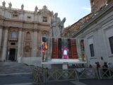 “Extra omnes”. Si chiude la Cappella Sistina, al via il Conclave