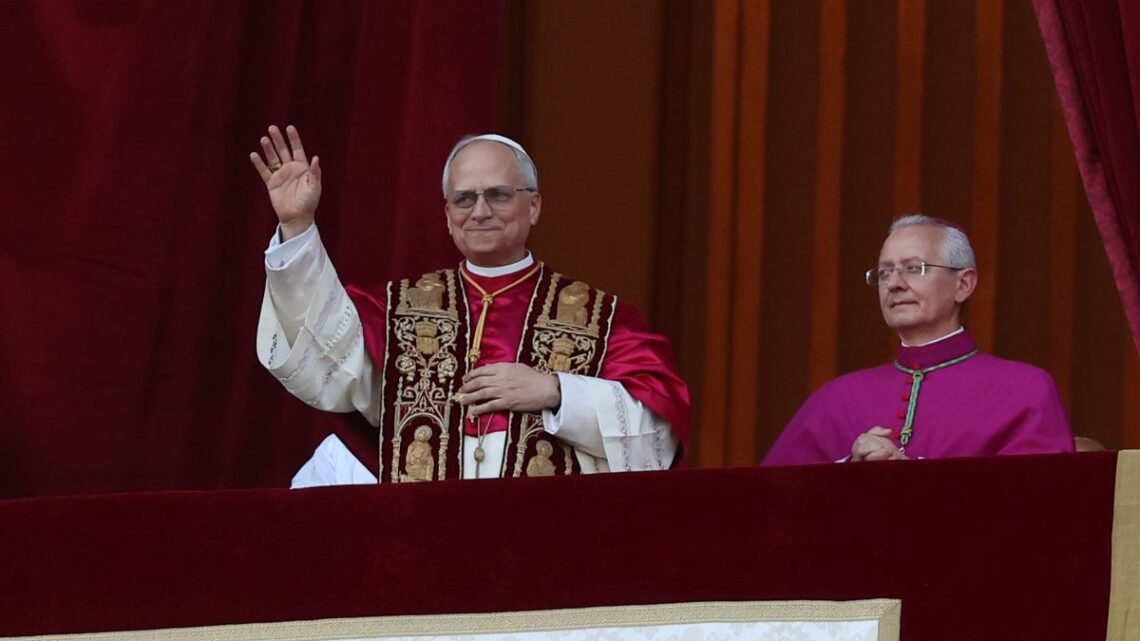 Papa Leone XIV “La pace sia con voi, la Chiesa deve costruire ponti” Papa Leone XIV “La pace sia con voi, la Chiesa deve costruire ponti”