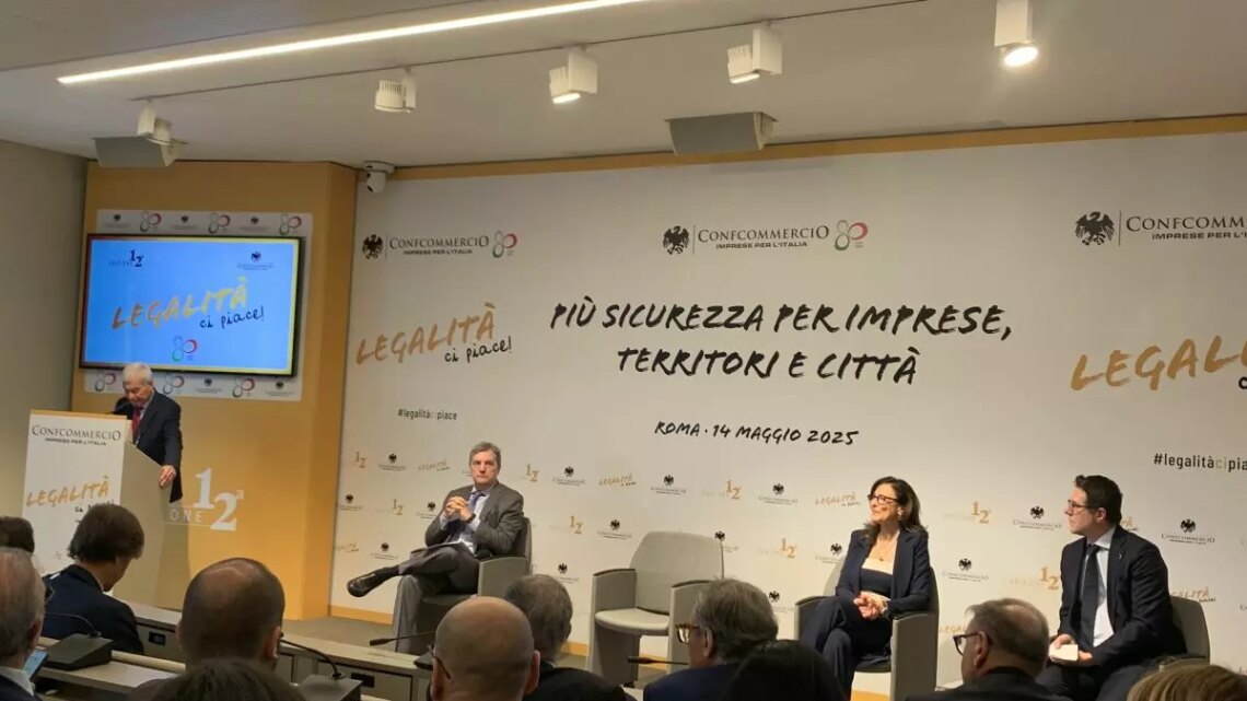 Confcommercio, l’illegalità costa 39,2 mld. Una zavorra per la crescita Confcommercio, l’illegalità costa 39,2 mld. Una zavorra per la crescita