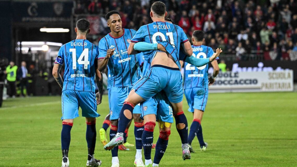 Cagliari-Venezia 3-0, i sardi festeggiano la salvezza Cagliari-Venezia 3-0, i sardi festeggiano la salvezza