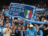 Il Napoli batte 2-0 il Cagliari ed è campione d’Italia
