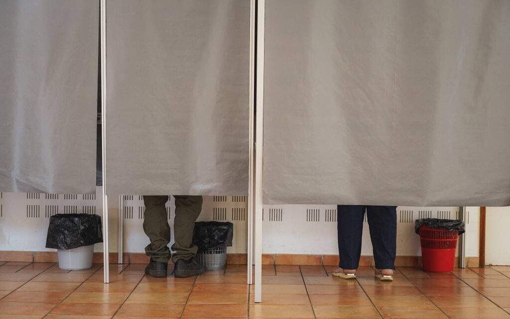 Amministrative, 117 comuni alle urne. Si vota anche domani Amministrative, 117 comuni alle urne. Si vota anche domani