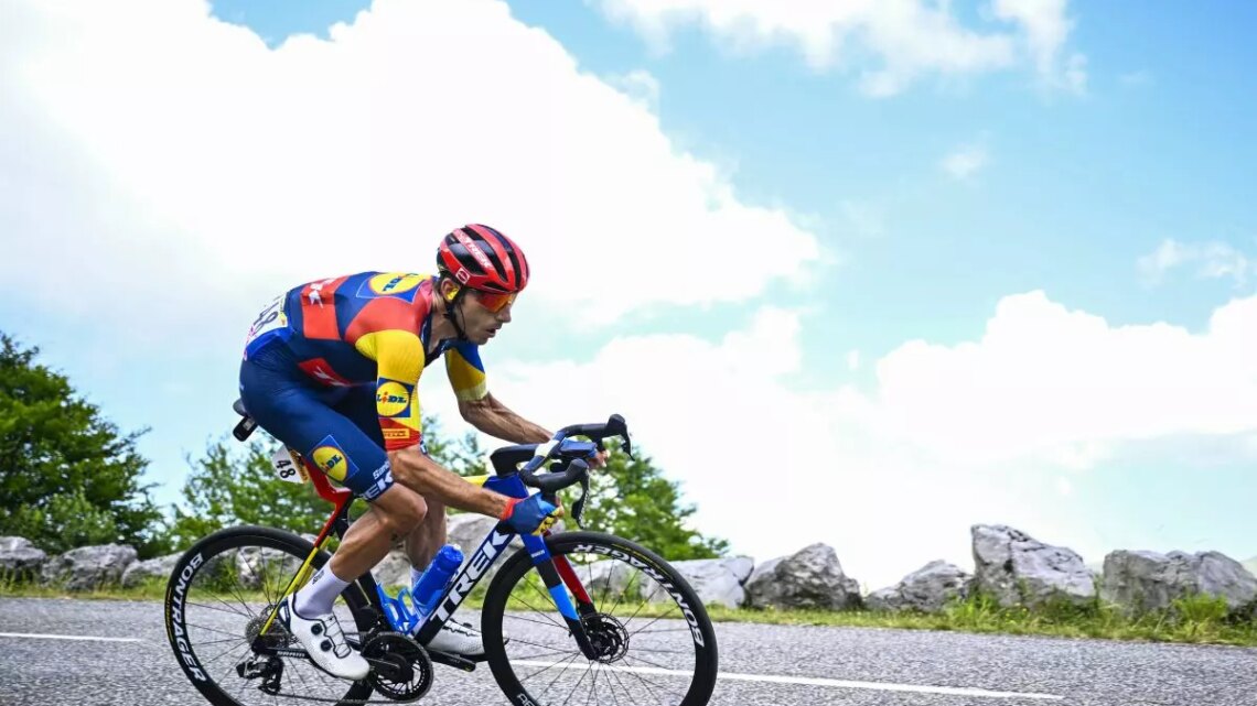 Acuto di Carlos Verona ad Asiago, Del Toro resta leader del Giro Acuto di Carlos Verona ad Asiago, Del Toro resta leader del Giro