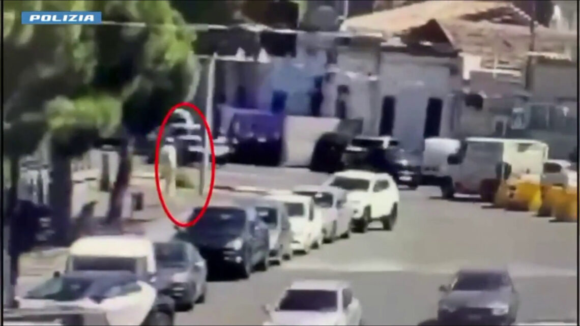 Ucciso a coltellate a Catania, la fuga dell’aggressore poi arrestato Ucciso a coltellate a Catania, la fuga dell’aggressore poi arrestato