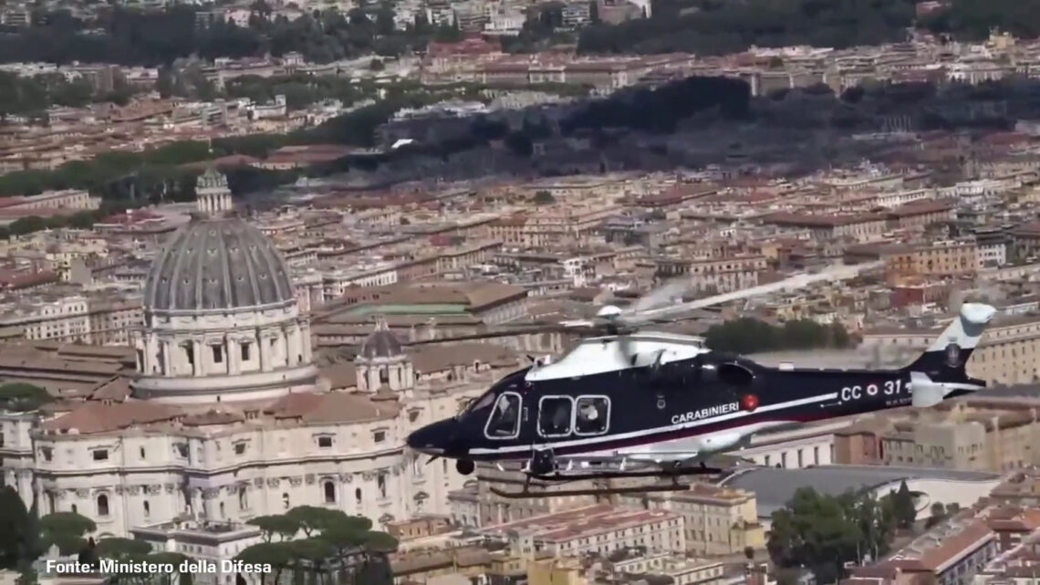 Mille uomini della Difesa in campo per l’intronizzazione del Papa Mille uomini della Difesa in campo per l’intronizzazione del Papa