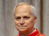 Il nuovo Papa affacciato al balcone di San Pietro