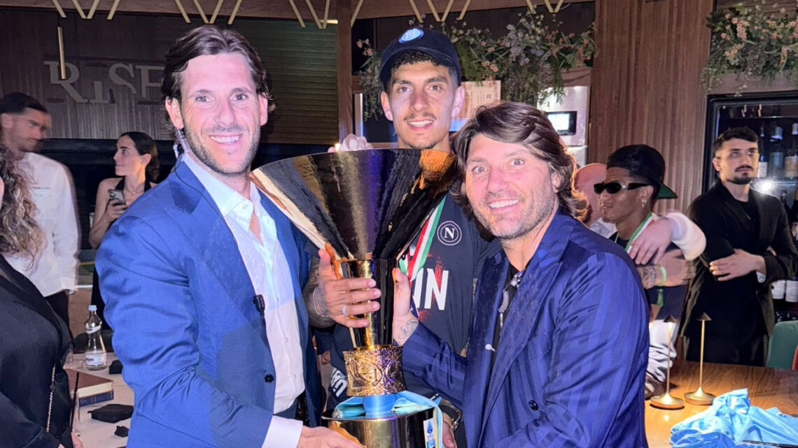 Riserva Rooftop si è tinto d’azzurro per il party “Again” del Calcio Napoli