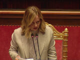 Meloni “Automotive schiacciato da follie ideologiche”