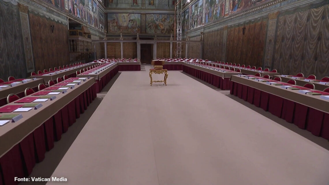 Cappella Sistina, tutto pronto per il Conclave Cappella Sistina, tutto pronto per il Conclave
