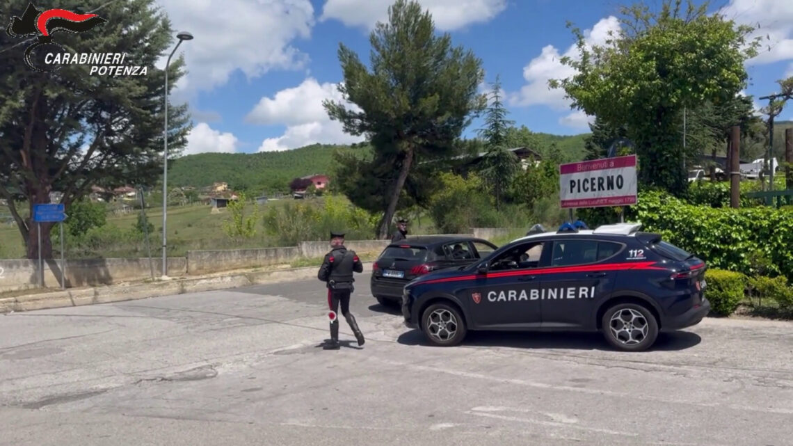 Maxi operazione antidroga in provincia di Potenza, 17 arresti Maxi operazione antidroga in provincia di Potenza, 17 arresti