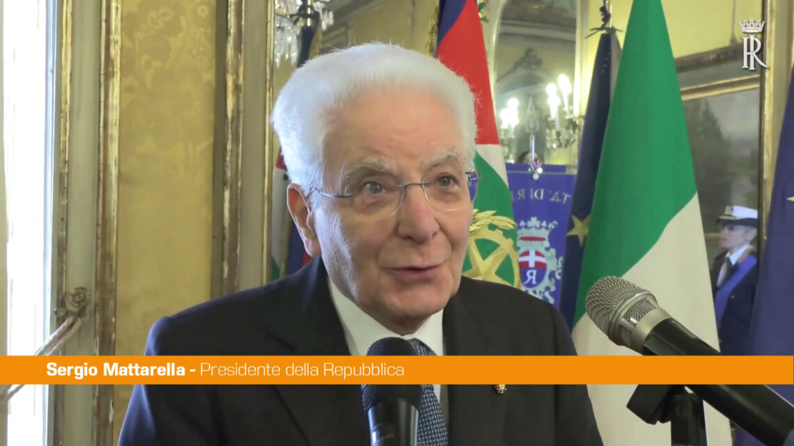 Mattarella consegna la medaglia d’oro a Rivoli, “Grande riconoscenza” Mattarella consegna la medaglia d’oro a Rivoli, “Grande riconoscenza”