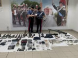 Droga, contanti e un arsenale, arrestato uno spagnolo ad Aprilia