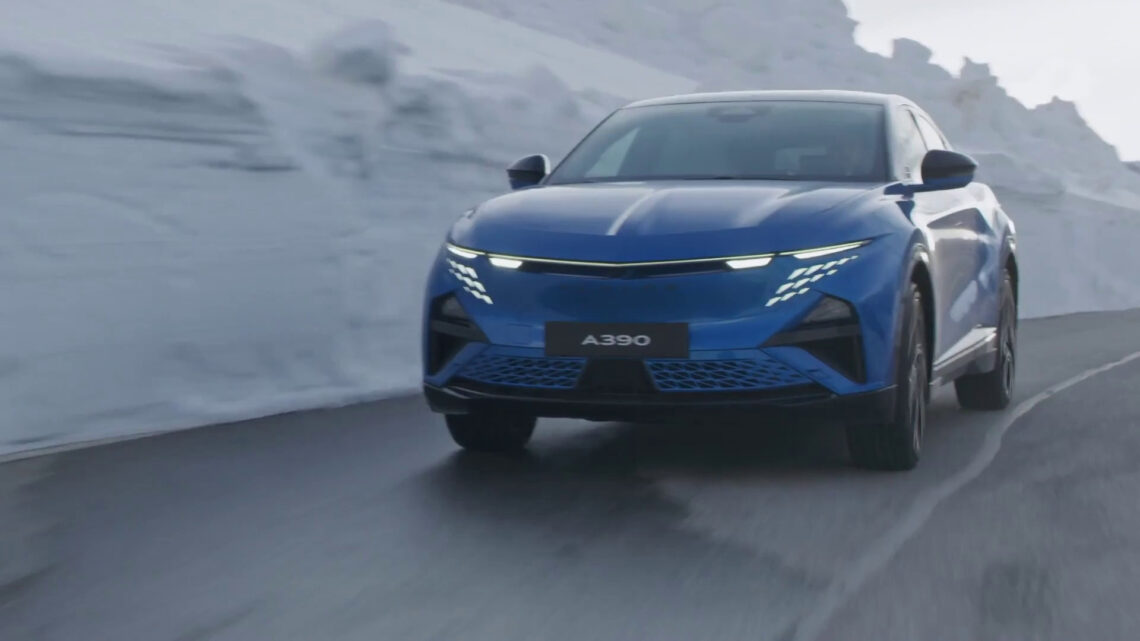 Alpine A390, il piacere di guida in elettrico Alpine A390, il piacere di guida in elettrico